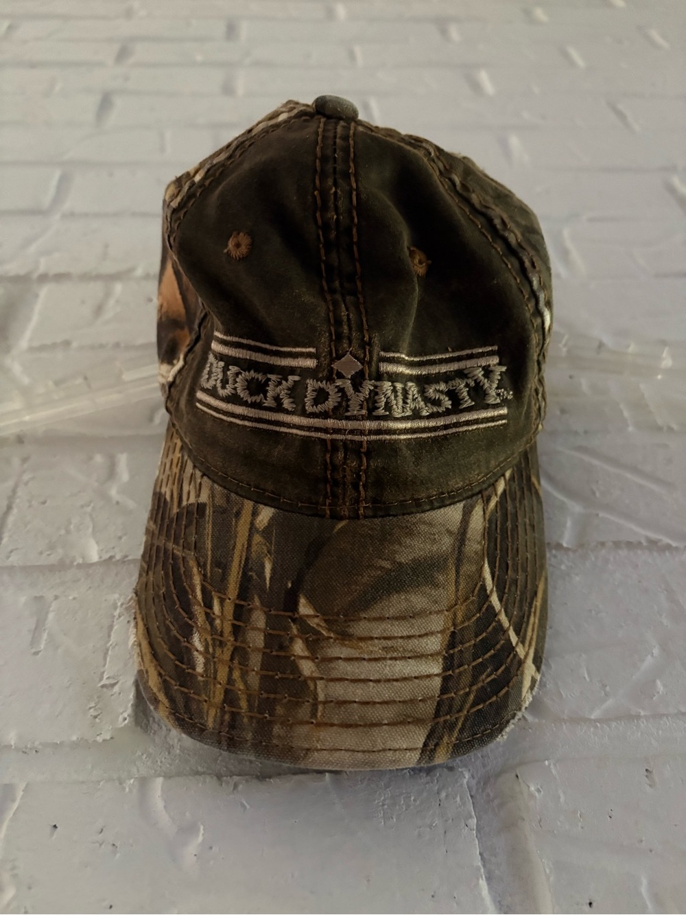 Duck Dynasty Distressed Camouflage Baseball Cap - Brown/Green